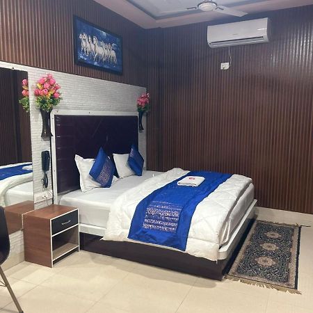 Hotel Ankit Near Assi Ghat Váránaszi Kültér fotó