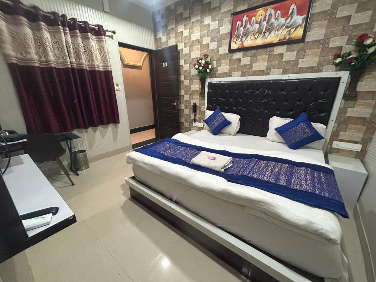Hotel Ankit Near Assi Ghat Váránaszi Kültér fotó