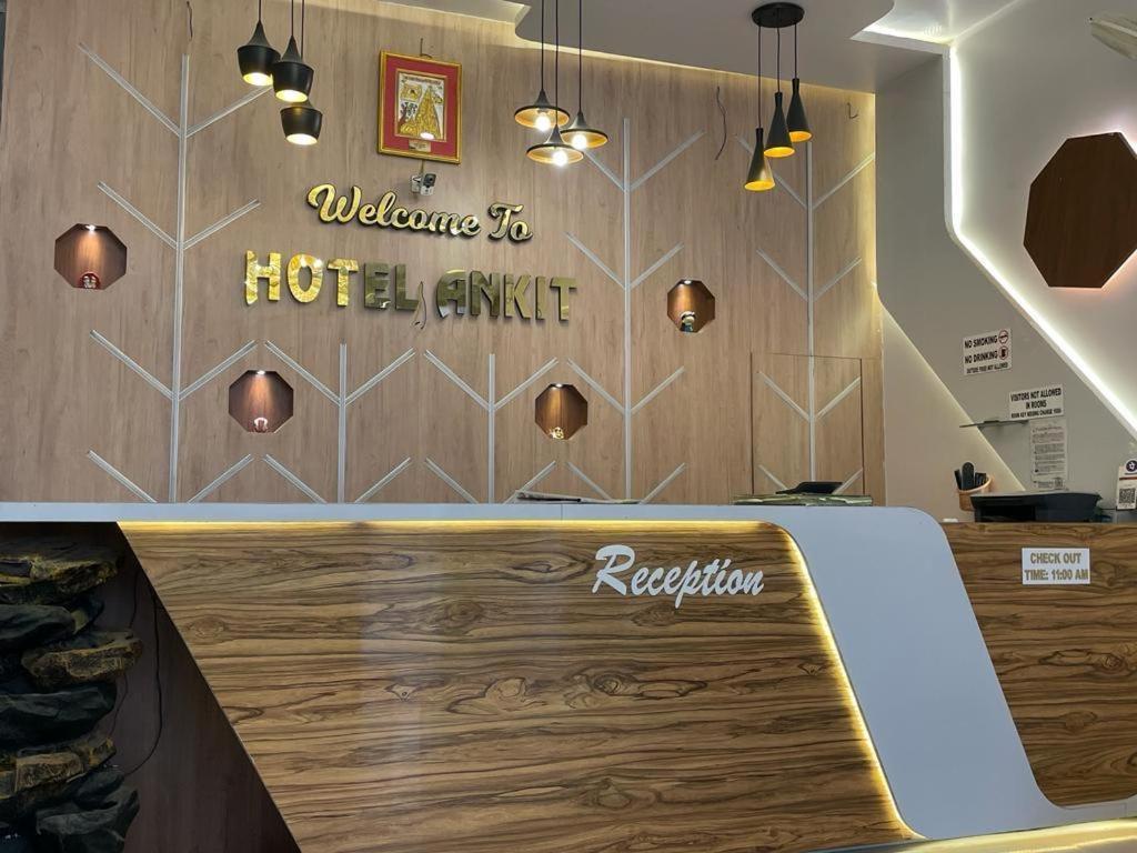 Hotel Ankit Near Assi Ghat Váránaszi Kültér fotó