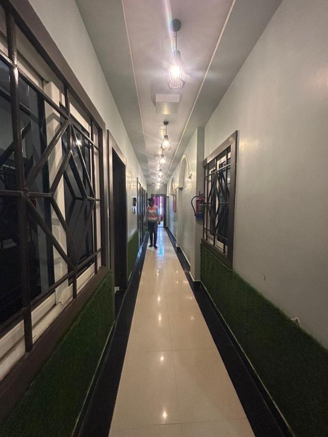 Hotel Ankit Near Assi Ghat Váránaszi Kültér fotó
