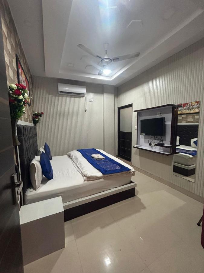 Hotel Ankit Near Assi Ghat Váránaszi Kültér fotó